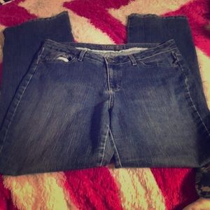 Blue jeans pockets on both sides and on back.